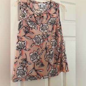 Nine West Dressy Tank with gold ring